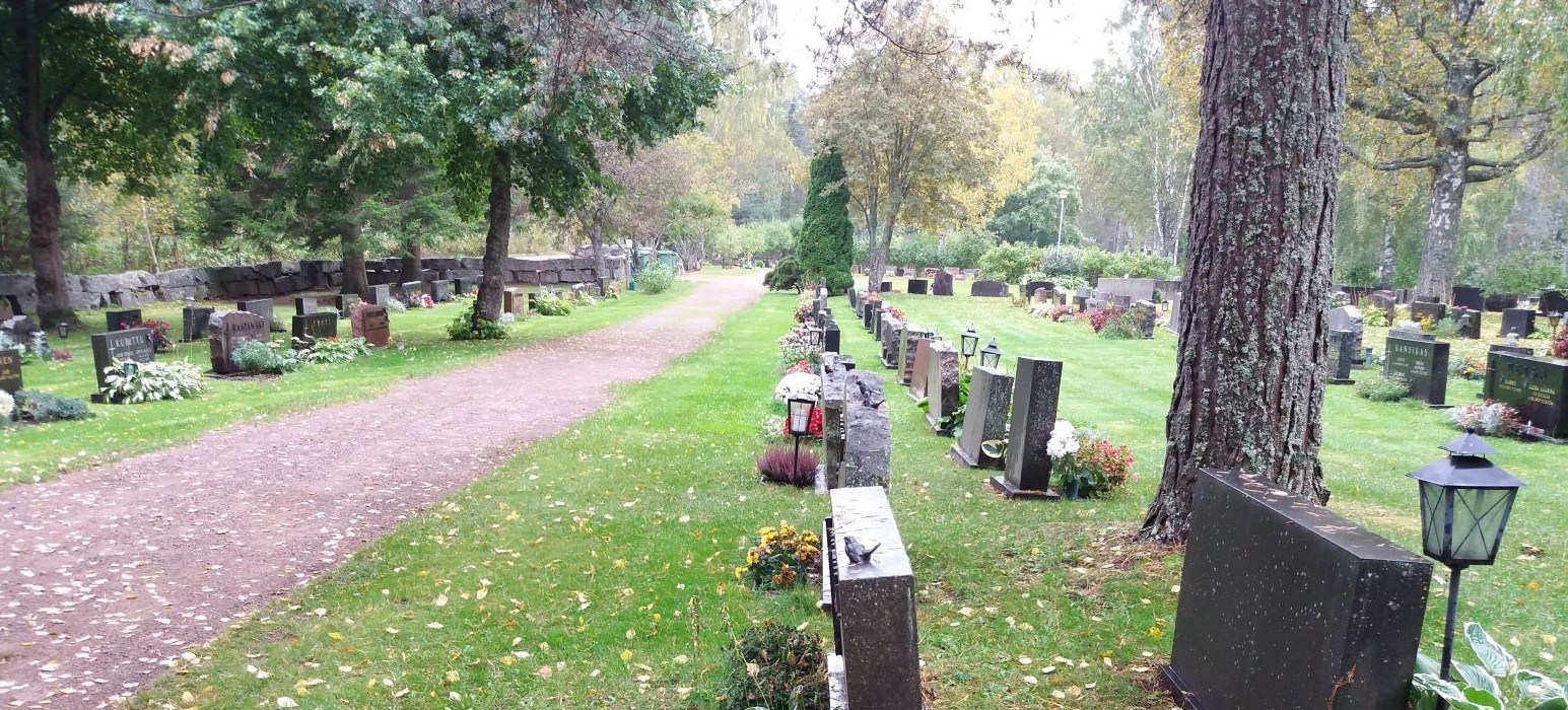 Kuvassa Hukalan hautausmaa.
