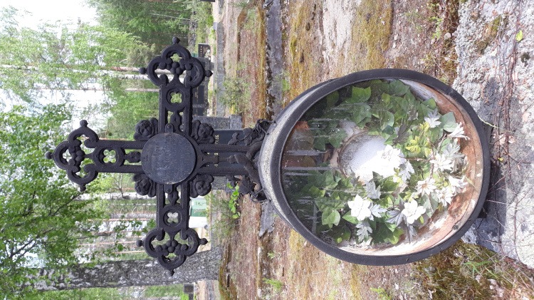 Hautausmaajuhla Hautaristi Parikkalasta