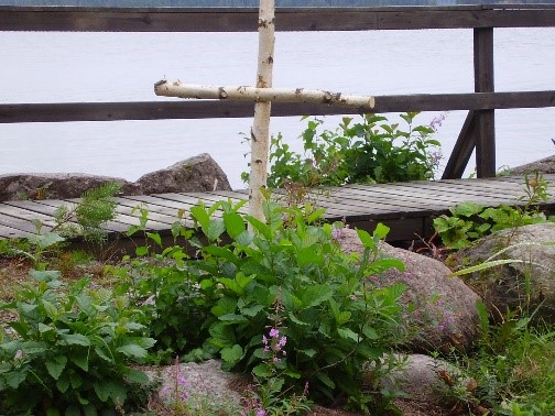 Hiljaisuuden retriitti Koivuristi Rapojärven rannalla