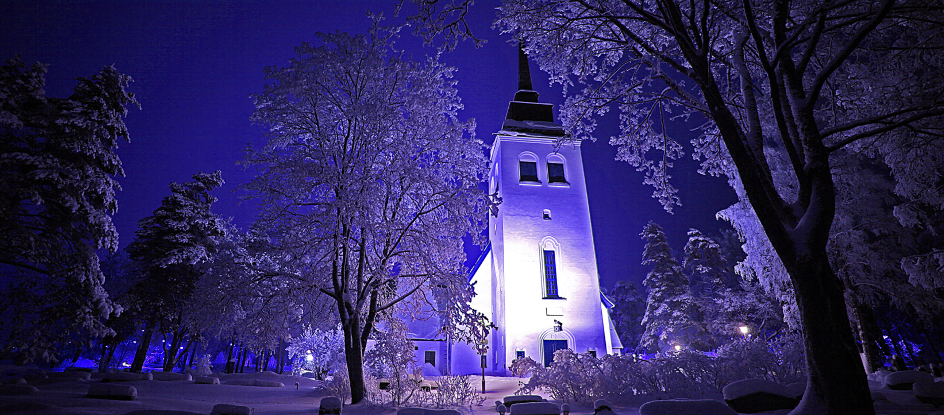 Valkealan kirkko talvella