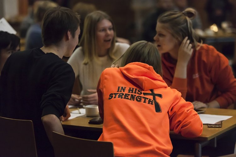 Nuoria seurakunnan Sunnuntai Special -illassa Kouvolassa.
