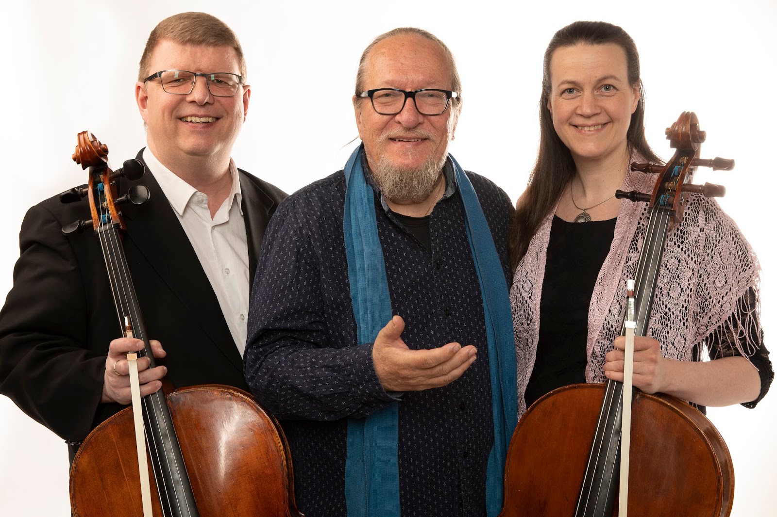 Jaakko Löytty ja selloduo Varonen_kuva Olli & Anna-Maaria Varonen.jpg